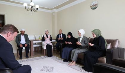 Bakan Göktaş'tan Erzincan'da Anlamlı Ziyaret: "Şehitlerimizin Emanetleri Başımızın Tacıdır"