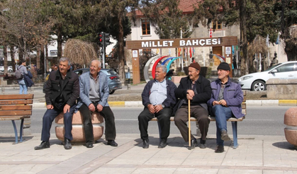 Siyasilere Öneriler: Milletin Yükünü Hafiflet Hakkını Güvenceye Al