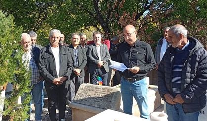 IŞİD Saldırısında Hayatını Kaybeden Erol Ekici, Erzincan'da Mezarı Başında Anıldı...