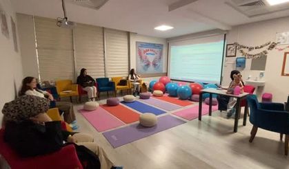 Erzincan'da Gebe Okulu Eğitimleriyle Anne Adaylarına Destek