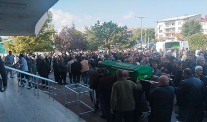 Erzincan'da Bugün: İki Anne Son Yolculuğuna Uğurlandı