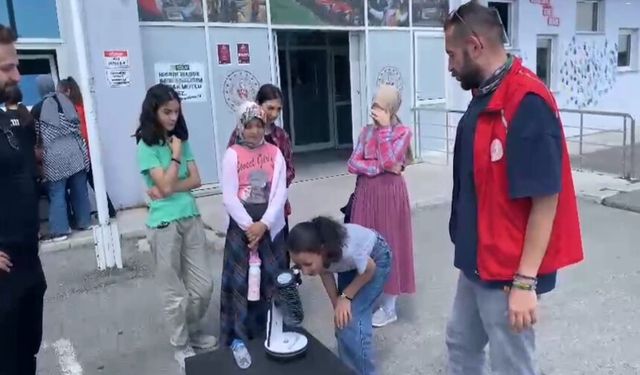 Gençlik Merkezi’nde, Çocuklar arduino ve robotik kodlamaya ilgi gösteriyor
