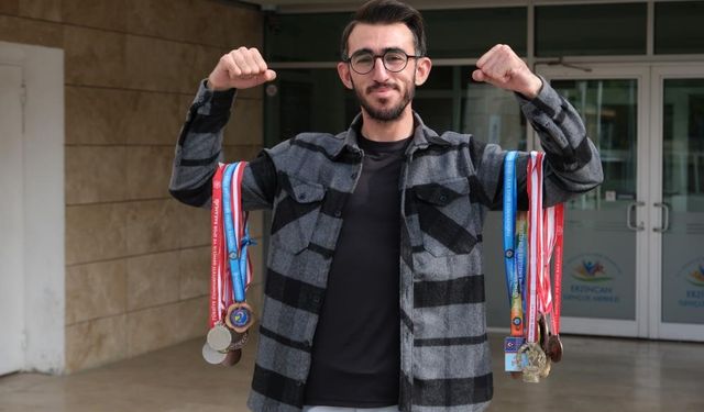 Erzincanlı engelli genç: “Sessiz bir dünyada hayatımı yaşıyordum”