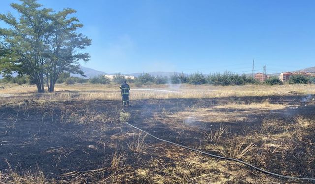 Erzincan’da anız yangınlarına dikkat! sonbaharda ani yangınlar olmaya başladı
