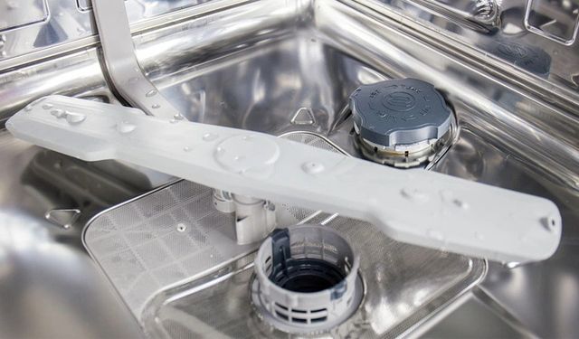 Bulaşık makinesindeki  bulaşıklar temizlenmiyor mu?