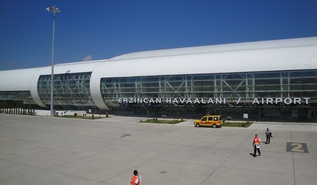 Erzincan Yıldırım Akbulut Havalimanı, çevre bilincinde örnek oldu