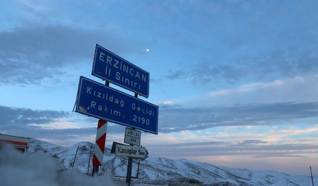 Erzincan’ın yükseklerine kar yağdı