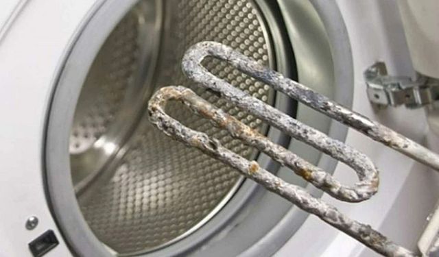 Çamaşır makinesindeki kireçleri 1 çay bardağıyla sıfırlayın!