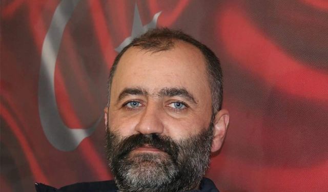 Erzincan'da esnaflık  yapan Star reklam'ın sahibi  Serhat Şit vefat etti