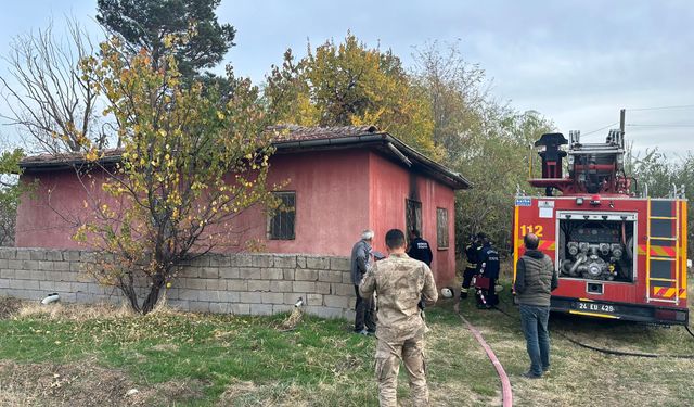 Erzincan'da yangın! Facia kıl payı atlatıldı...