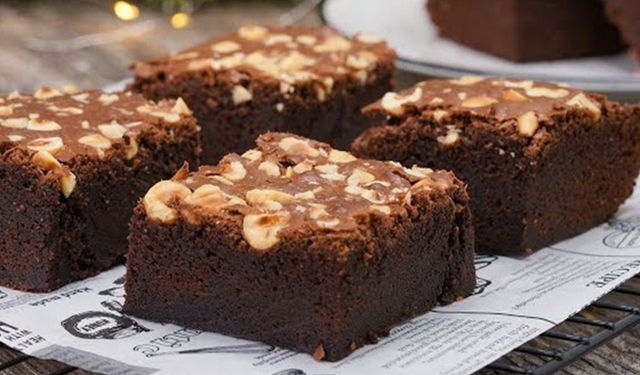 Pratik yapımıyla  ve tatlı krizinize çözüm: Browni tarifi