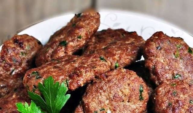 Anne eli değmişçesine, köfte tarifi!