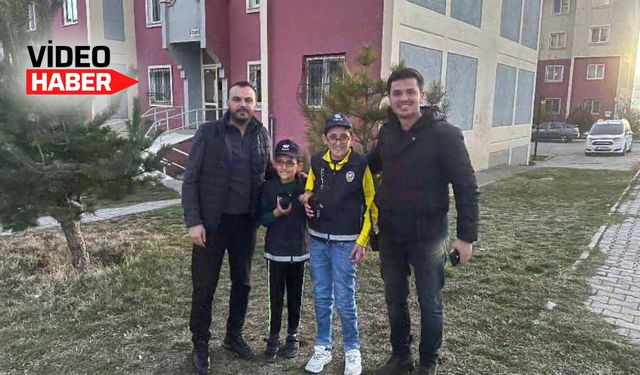 Erzincan polisinden, çocuklara moral ziyareti