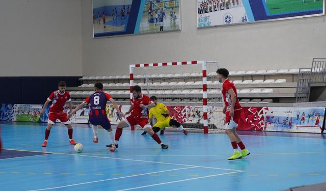 Futsal şampiyonası müsabakaları başladı