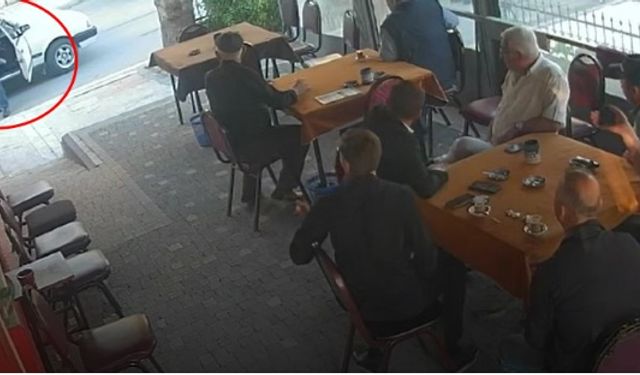 Kahvehaneye silahlı saldırı: Dehşet anları kameralara böyle yansıdı!
