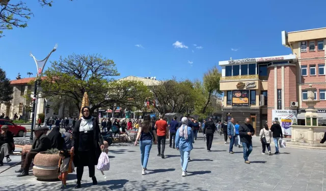 Erzincan’da sıcaklıklar düşmüyor, detaylar haberimizde!