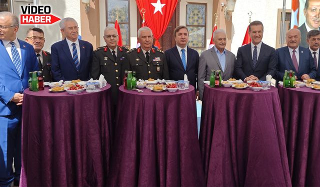 Erzincan’da kurban bayramı bayramlaşma töreni düzenlendi