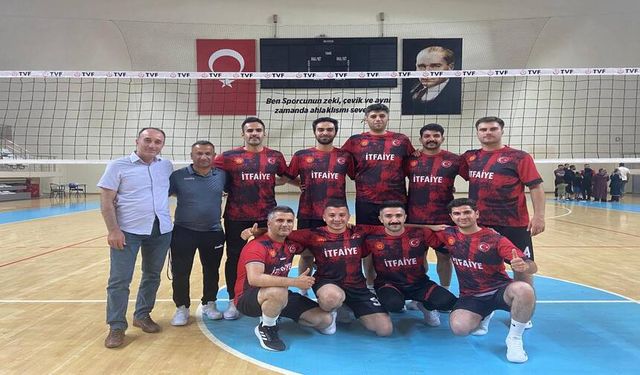 Erzincan’da voleybol takımı bir üst tura yükseldi