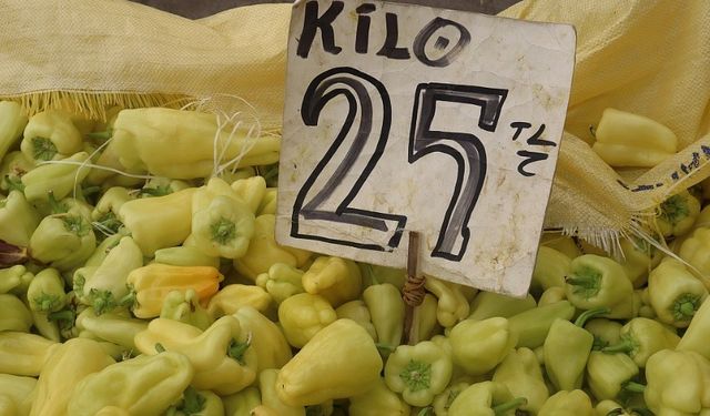 Erzincan semt pazarlarında yerli ürün bereketi: Fiyatlar düştü!