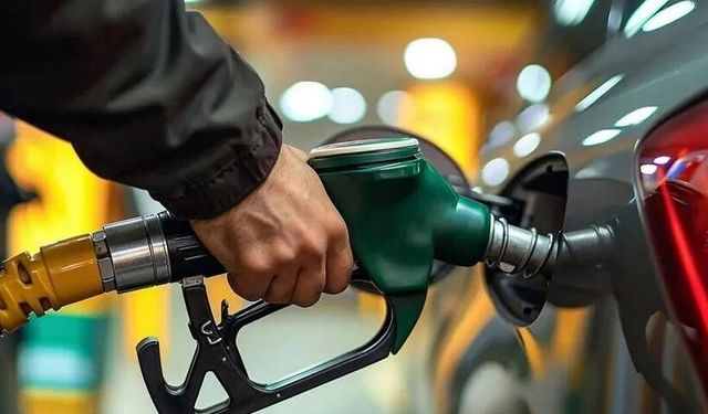 Motorin ve Benzine beklentinin üzerinde zam geliyor