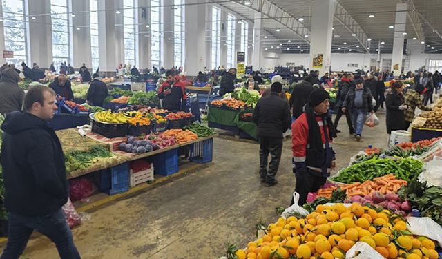 Soğuk havalar Erzincan pazarını da etkiledi?