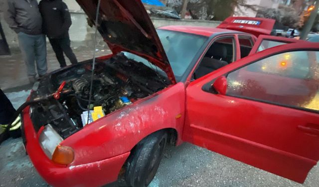 Erzincan’da Araç Yangınına Hızlı Müdahale