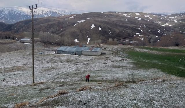 Erzincan’ın Yüksek Kesimlerinde Dolu Alarmı!