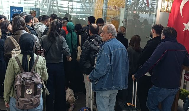 Havalimanında unutulan bin 143 adet muhtelif eşya satılacak