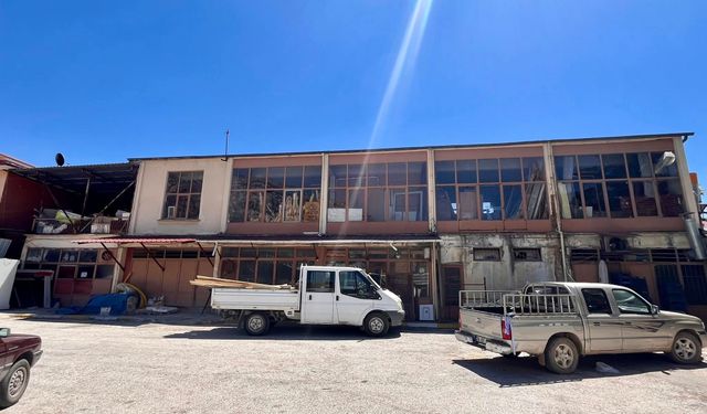 Erzincan'da 50 yıl sonra yıkım kararı alındı...