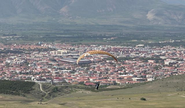 Bir Erzincan hayâlimiz var. Çok değil, 10 ya da 15 yıl sonra en fazla...