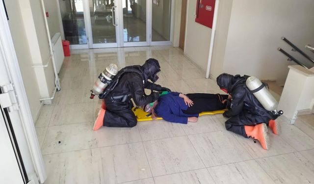 Erzincan'da 54 personel görev aldı... Adeta nefesler tutuldu...
