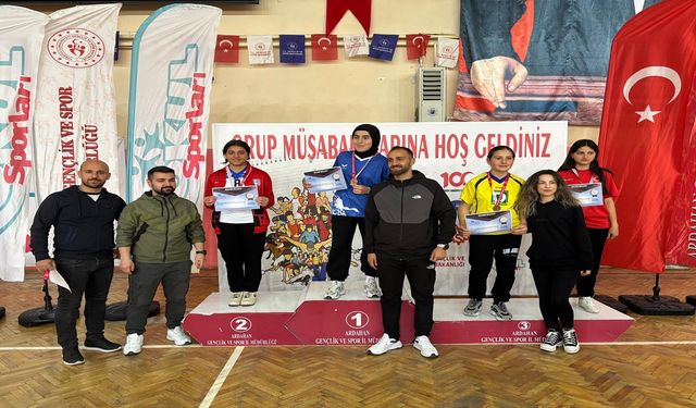 Erzincanlı Hafsanur’dan güç gösterisi: Türkiye finallerinde!
