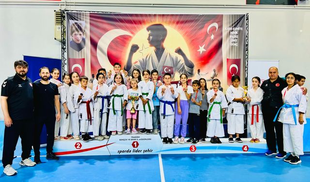 Erzincanlı sporcular Şehit Eren Bülbül Turnuvası’ndan dolu dolu döndüler