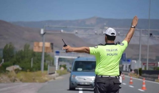 Trafikte bu ihlalleri yapanlar hapis cezası alacak