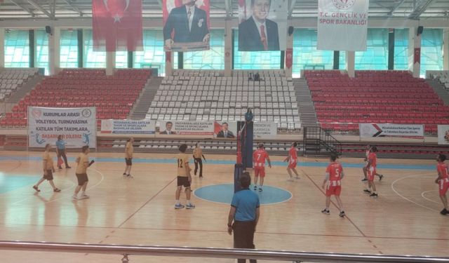 Erzincan’da  kurumlar arası filede rekabet başladı