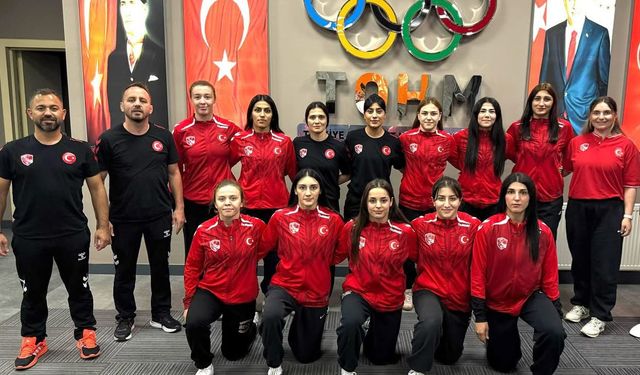 Erzincanlı Güreşçiler Avrupa minderlerinde