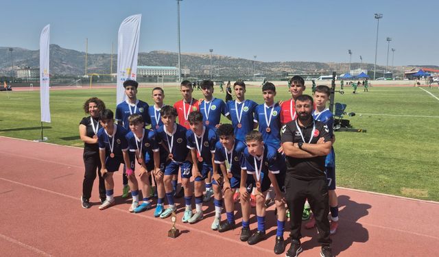 Erzincan’ın genç takımı Türkiye 3’üncü oldu