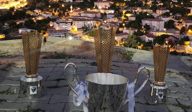 Kemah dostluk turnuvası tamamlandı