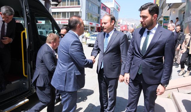İlk defa bir Bakan Erzincan’da ziyaret etti