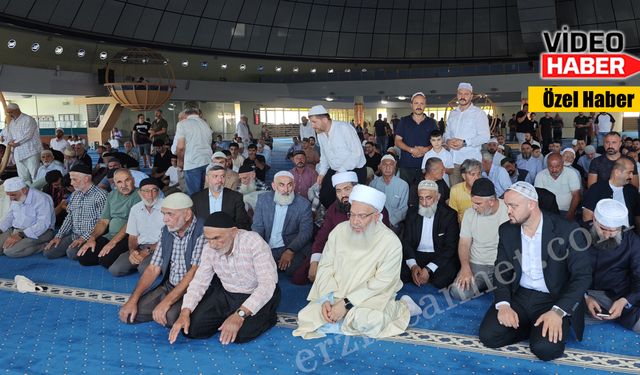 Menzil Şeyhi Erzincan’a geldi
