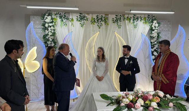 Refahiye’nin genç başkanı dünya evine girdi