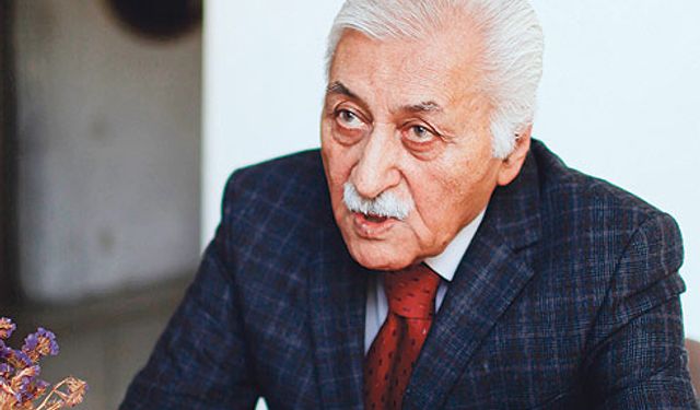 Şair Yavuz Bülent Bakiler Hayatını Kaybetti