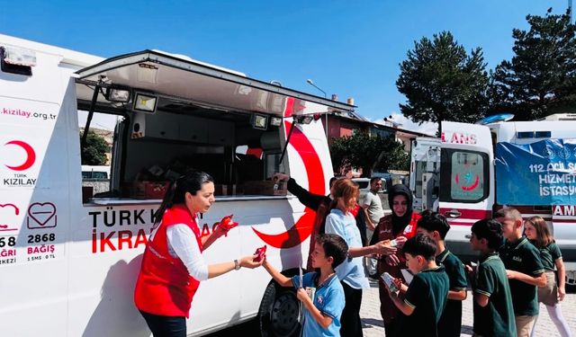 Erzincan’da 400 çocuğa sağlık dolu etkinlik