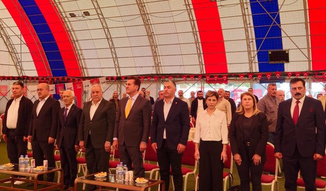 Sarıgül Tercan kongresinde konuştu