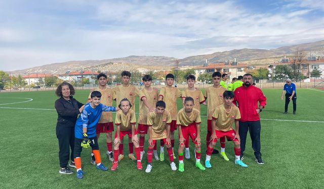 Anagold 24 Erzincanspor U14 Takımı’ndan müthiş zafer
