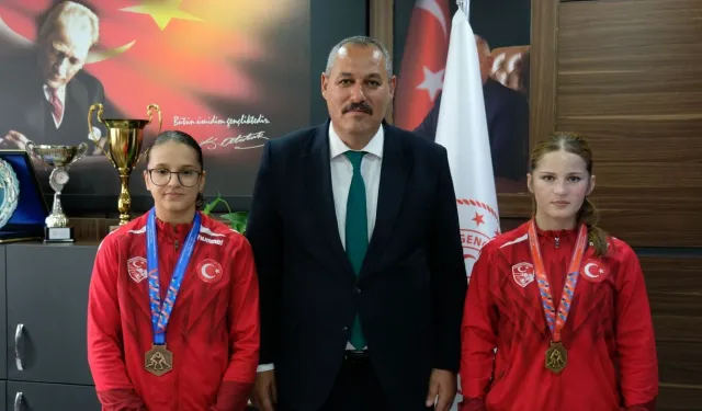 Erzincanlı güreşçiler Balkan’da tarih yazdı