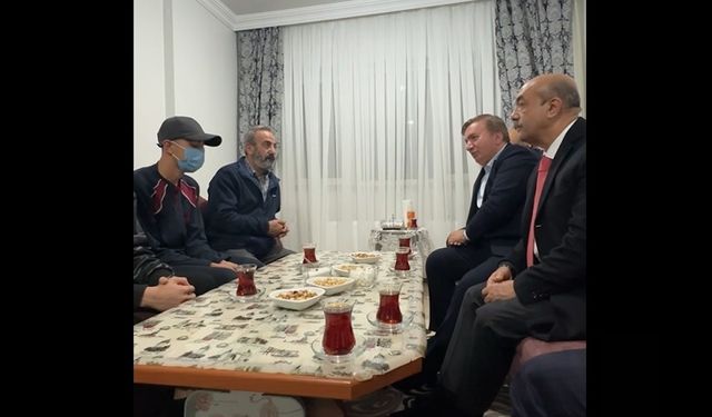 Arkadaşları Ulaş için saçını kesti, Hamza Aydoğdu Ulaş'ı yalnız bırakmadı...