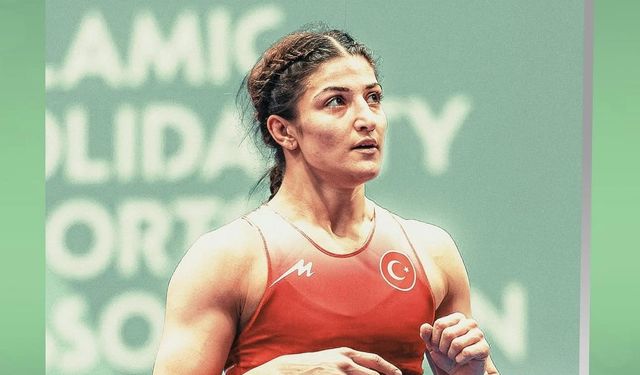 Erzincanlı Sporcu Elvira Süleyman Arabistan'da madalyayı kaptı...