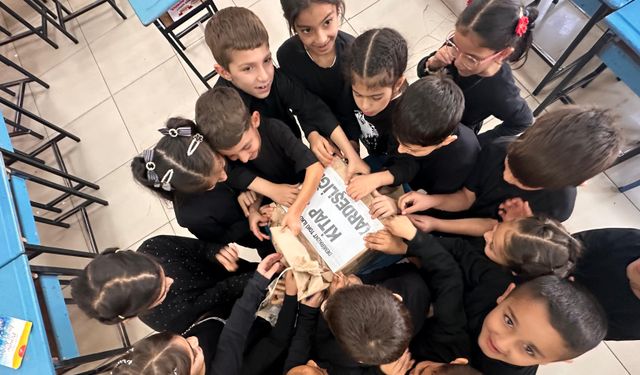 Erzincan’da gönülden gelen ‘Kitap kardeşliği’