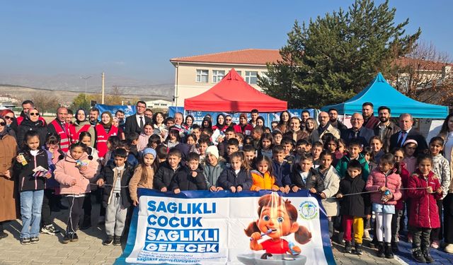 Kızılay ve Erzincan el ele: Geleceğin sağlık elçileri sahnede!